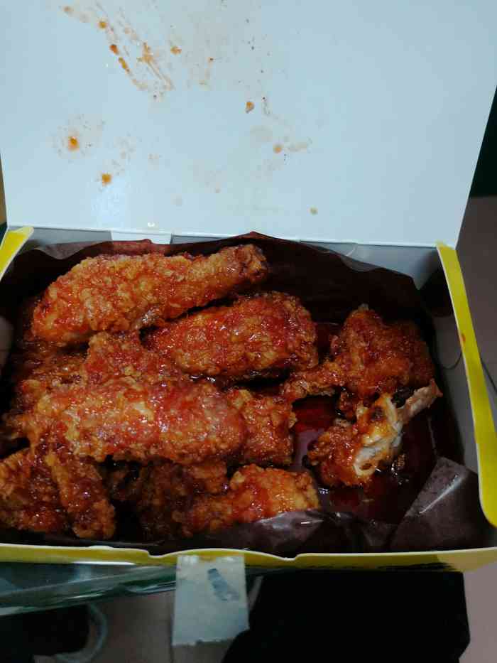 喔喔韩式炸鸡-"美团上面点的,老板超nice,多给了一份.
