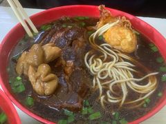 -小龙大肉面馆