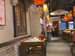 大堂-宽窄巷成都菜(青岛路万达广场店)