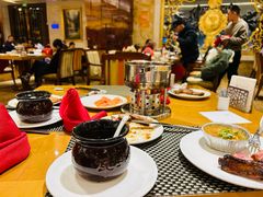 -盛宴标帜西餐厅龙虾.鲍鱼•牛排(重庆喜来登大酒店)