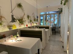 -春树下·树屋花房西餐厅(罍街AS1980店)