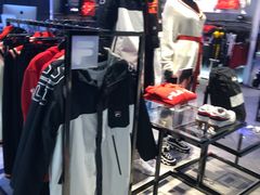 -FILA(五角场巴黎春天店)