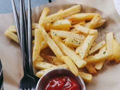 -J Create城市露营咖啡·简餐·宠物(上海动物园店)