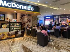 门面-麦当劳(新世纪环球中心店)