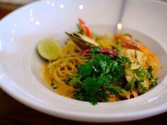 -Chom Cafe and Restaurant