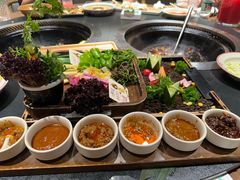 -蘸小院铁锅炖·蘸酱菜·东北菜(怀远门店)