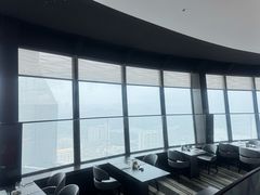 -亚洲国际大酒店·云顶阁旋转自助餐厅