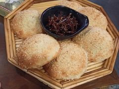 -德彪酒馆围炉串串