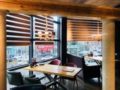 靠窗位-LYFATTI 莱芙缇(赣水路店)