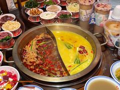 -小天鹅火锅·一线江景洪鼎旗舰店(洪崖洞店)