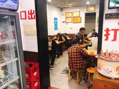大堂-覃肥叔桂林米粉(粮道街店)