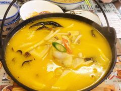 酸辣金汤鱼米线-七爷清汤腩·港式餐厅(金狮广场店)