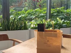 -上海漕河泾万丽酒店
