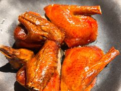 脆炸乳鸽-荣小馆(安达仕店)