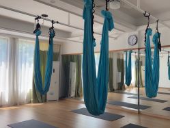 -依灵瑜伽普拉提连锁