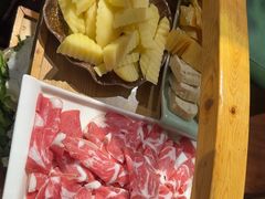 -顶顶汤火牛排火锅·经典铜锅涮肉