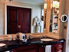 -广州富力丽思卡尔顿酒店