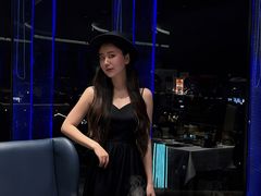 -云顶旋转自助景观餐厅