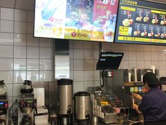 -麦当劳(湖光北街店)