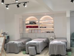 -花颜悦色款式美甲美睫