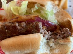 蘑菇牛肉汉堡-FATBURGER 特富客汉堡(外交公寓店)
