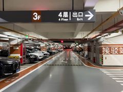 -浦东机场p4停车场