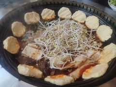 -田家大院东北农家菜铁锅炖(西安总店)