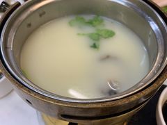 -胡记饭店(保工街店)