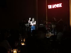 -TZ House音乐现场(来福士中心店)