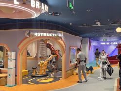 -奈尔宝家庭中心·亲子早教·派对餐厅(北京东坝万达店)