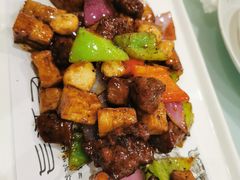 黑蒜子牛肉粒-东方之珠海鲜酒楼(南开店)
