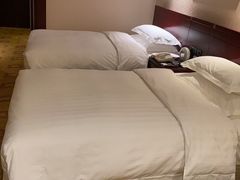 -北京保利大厦酒店(东四十条地铁站店)
