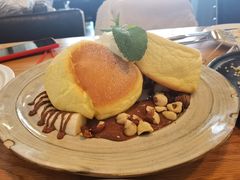 榛果巧克力奶油芝士舒芙蕾松饼-UPPER KITCHEN(延安路店)