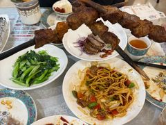 -汗腾格里·风味餐厅(新疆驻京办店)
