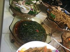 -海吃海喝海鲜烤肉餐厅