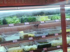 -小蛮椒麻辣烫·麻辣拌(青浦宝龙店)