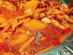 鸡爪煲-胖哥俩肉蟹煲(来福士店)
