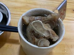 目鱼筒骨-广达眼镜炖罐(广达店)