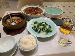 -荷花亭·湖北融合菜(中商广场店)