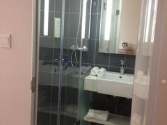 汉庭(塘桥店)-汉庭(上海世博塘桥地铁站店)