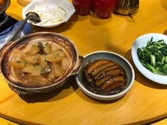 -国庆鱼头鱼尾馆(盛世华庭店)