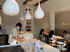 -VERIE BAKEHOUSE