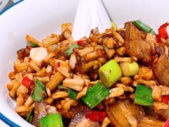 卜豆角炒五花肉-俏湘厨•地道湘菜(建华南路店)