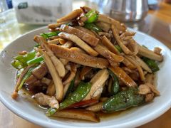 -芦茨金富饭庄·25年老字号·专做稻草鸡