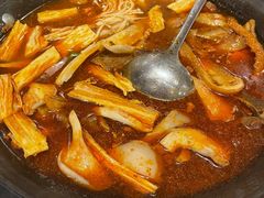 -霄汉牛三鲜湖北砂锅菜(万松园2店)