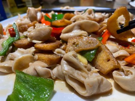 建州宴(武夷山店)-"传照片只是表达我在这吃过.饭末,小哥推开.