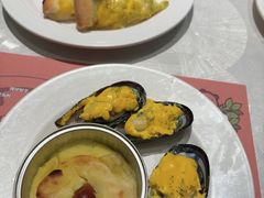 -四海一家自助餐(益田假日广场店)