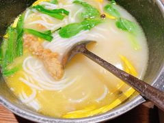 -云海肴·汽锅鸡·云南菜(天山百盛优客店)