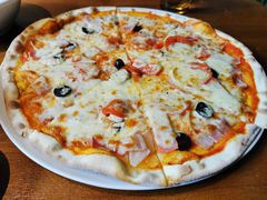 -JINNS锦时 steak&pizza(浸信会礼拜堂旧址店)