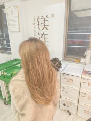 -镁连社·美联社